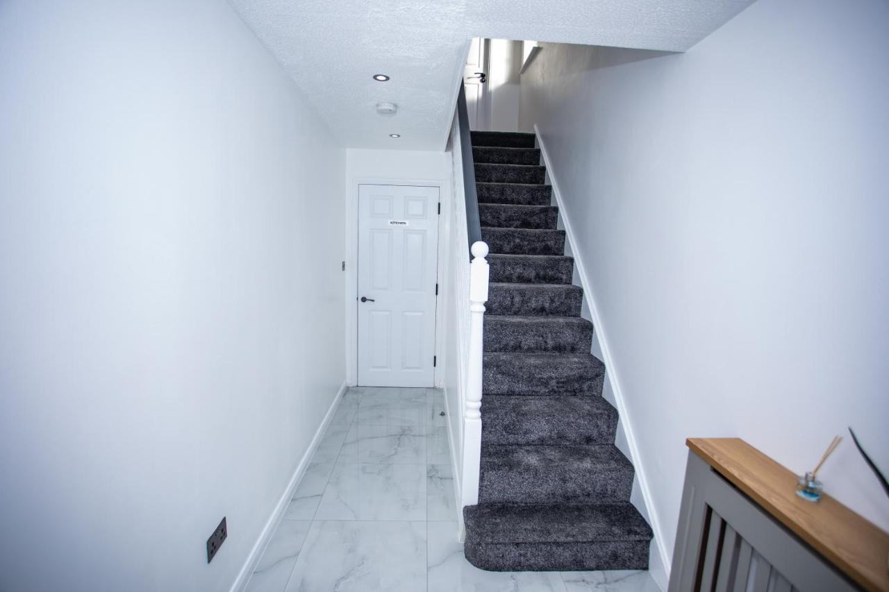 Hotel La Vida In Casa à Thamesmead  Extérieur photo